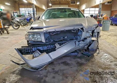 2010 Mercury Grand Marquis Ls z USA, uszkodzony, nr VIN 2MEBM7FV3AX627088